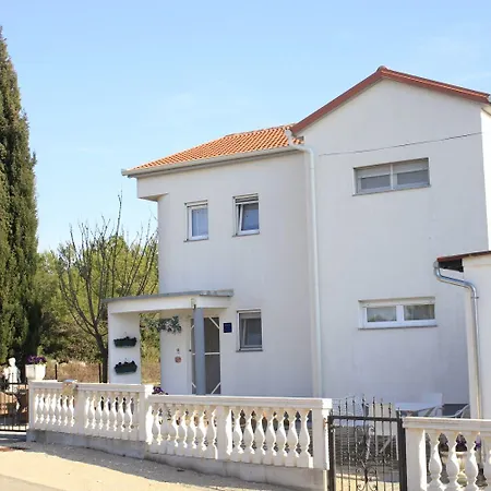 Marin Apartman Biograd Na Moru