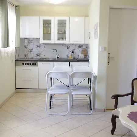 Marin Apartment *